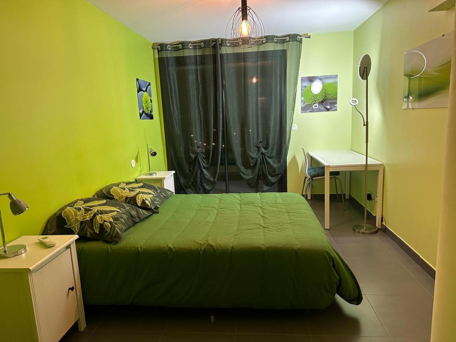 Albatros Apartment Кане Екстериор снимка