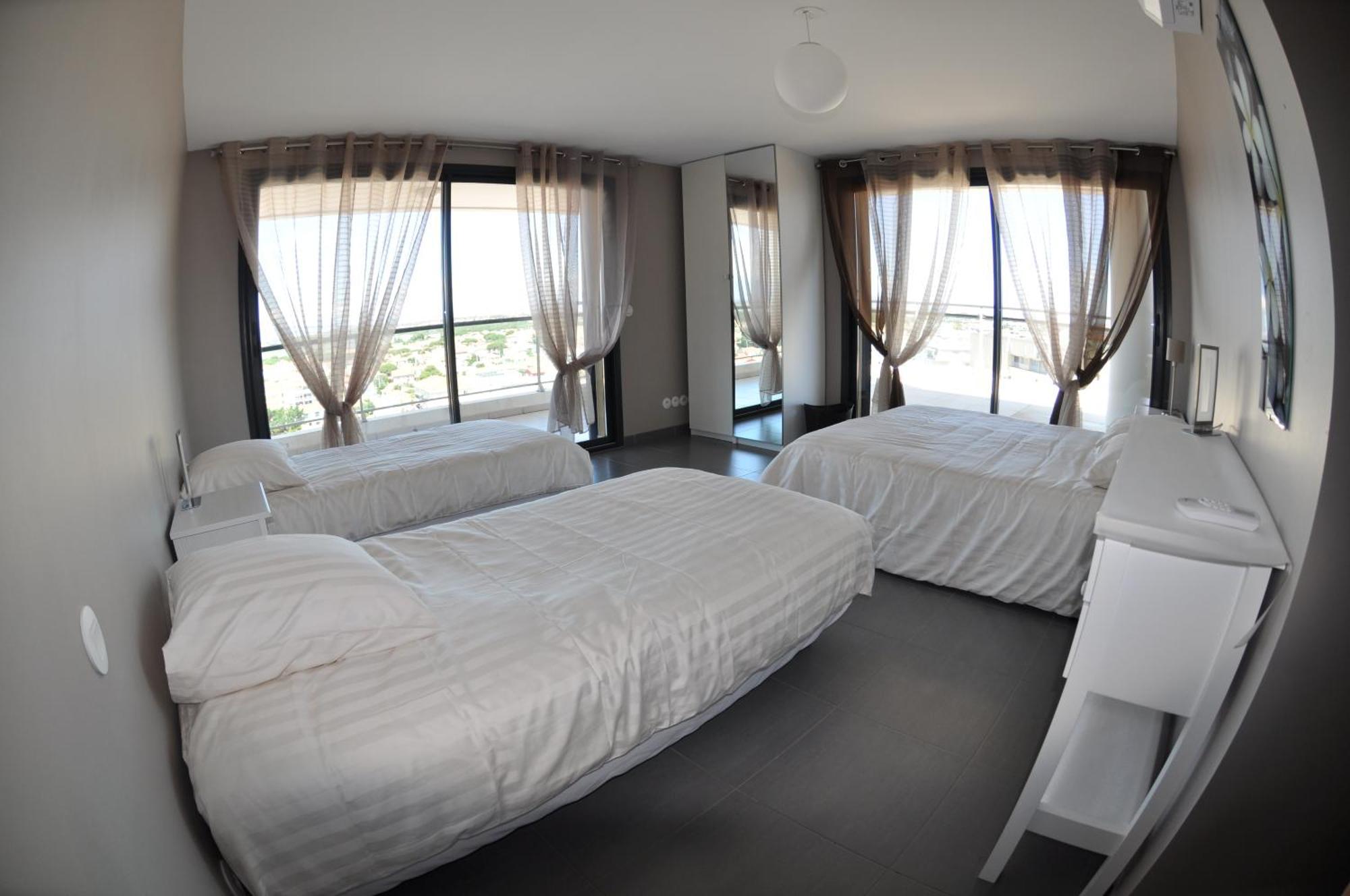 Albatros Apartment Кане Екстериор снимка