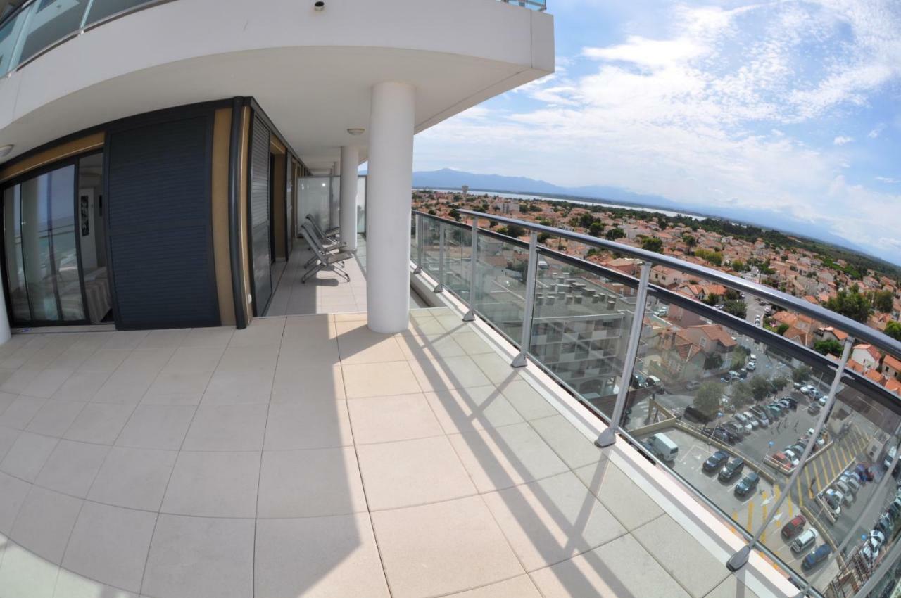 Albatros Apartment Кане Екстериор снимка